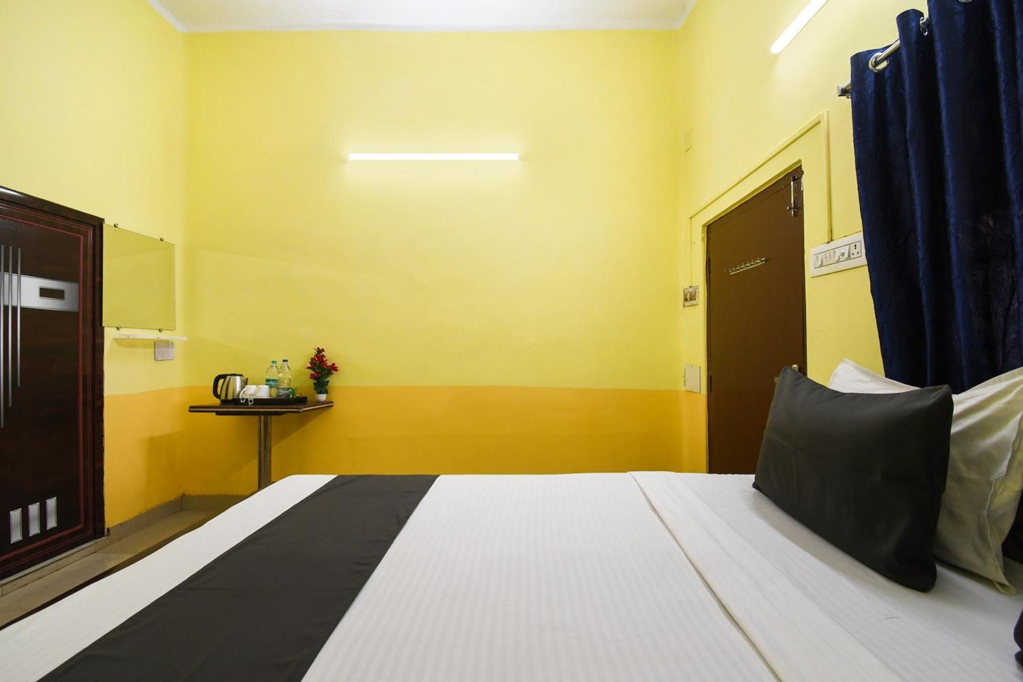 Oyo Heritage Inn Guest House كولكاتا المظهر الخارجي الصورة