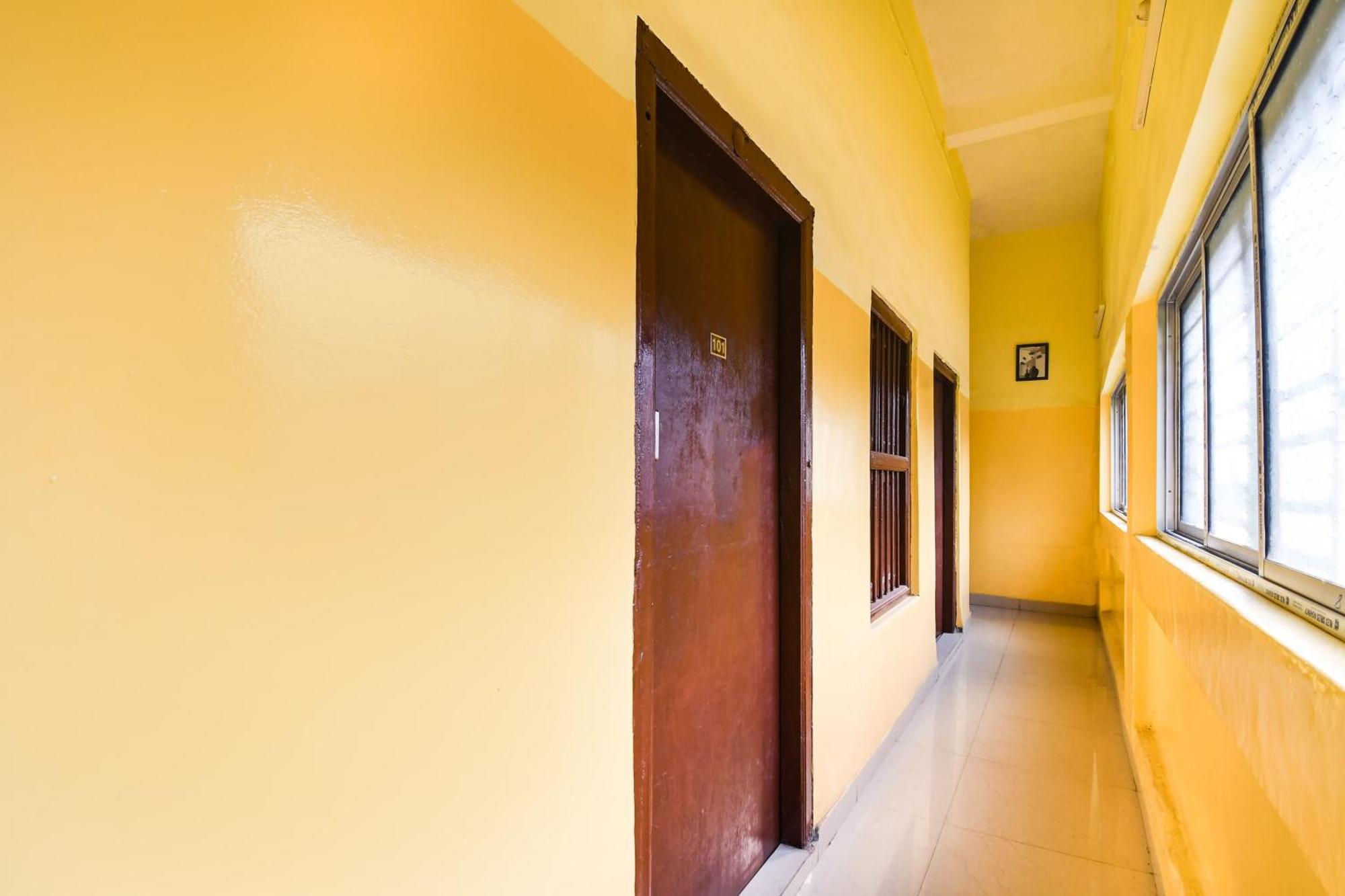 Oyo Heritage Inn Guest House كولكاتا المظهر الخارجي الصورة